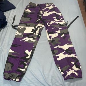 Brand: shein, women cargo pants, brand new